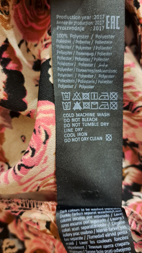 Cienka narzutka w kwiaty vero moda M Cienka narzutka w kwiaty vero moda M